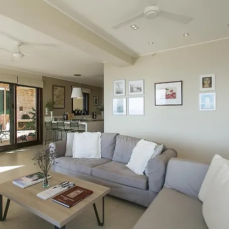 Terra E Mare Seaview With Private Pool & Access Vilă Benitses (Corfu)
